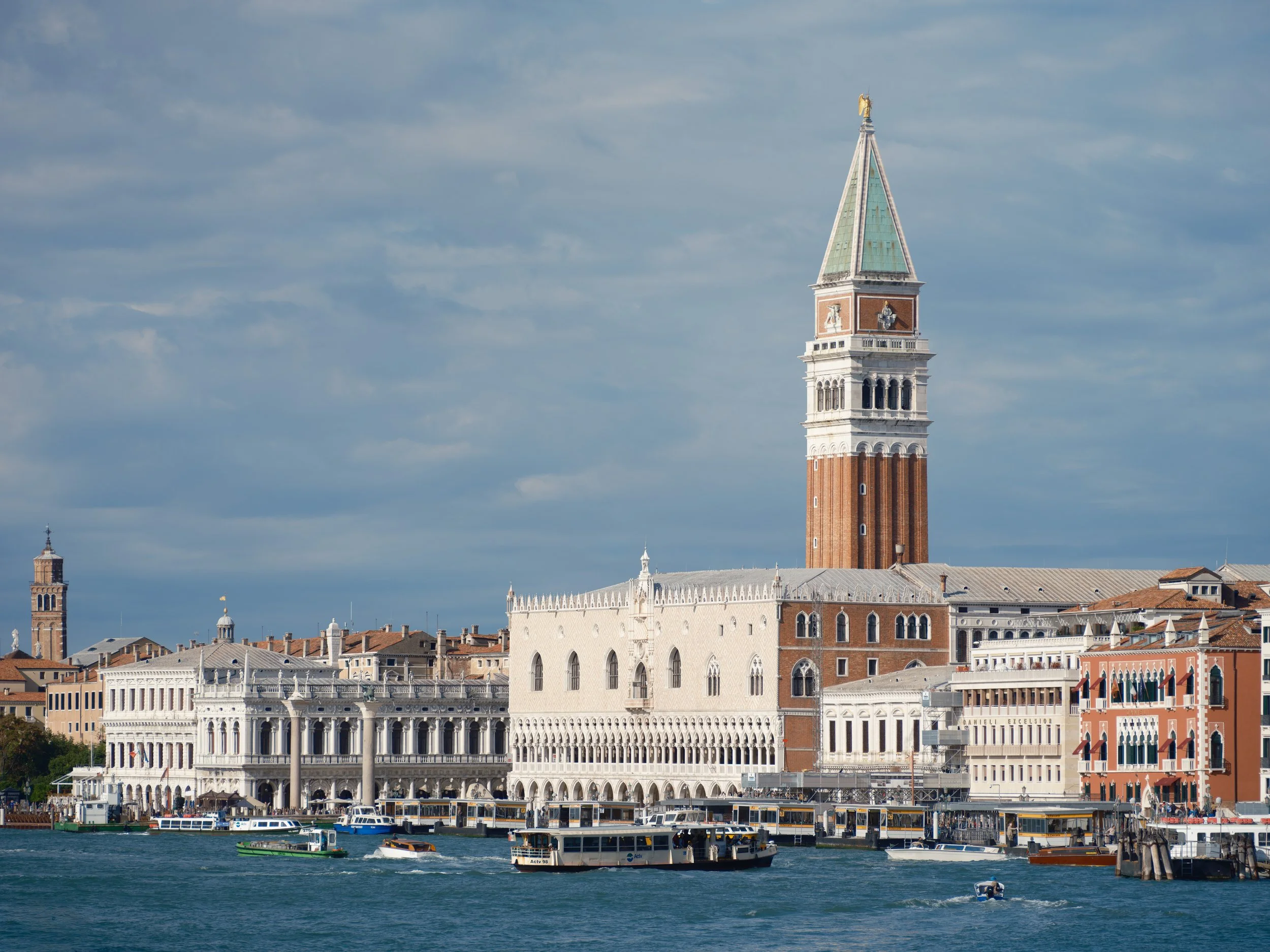 IT-Venise 10-2026 -Serie B 0268 LowRes.jpg