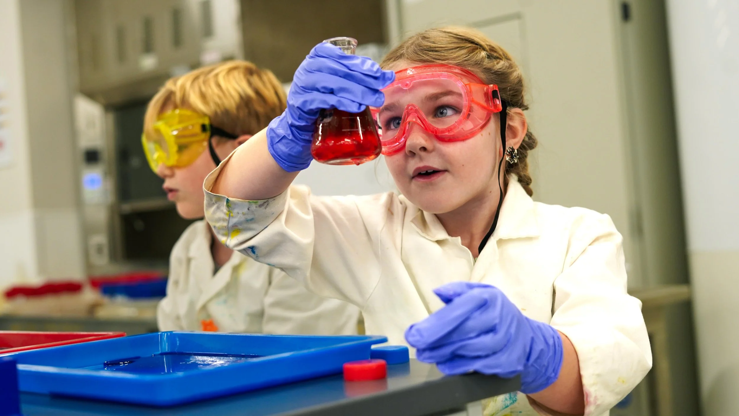  Experience UVic’s facilities. 