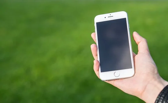 learning-trends-2018-video-iphone.jpg