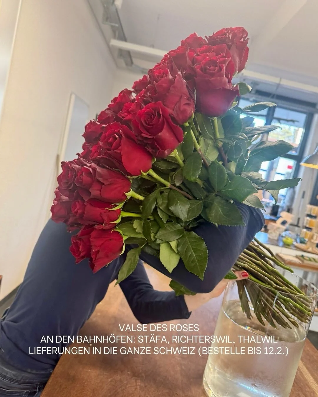 🩷 Vorbestellungen nur noch bis Donnerstagabend: Valentinsrosen f&uuml;r eure Herzensmenschen &ndash; online und in unseren Boutiquen!