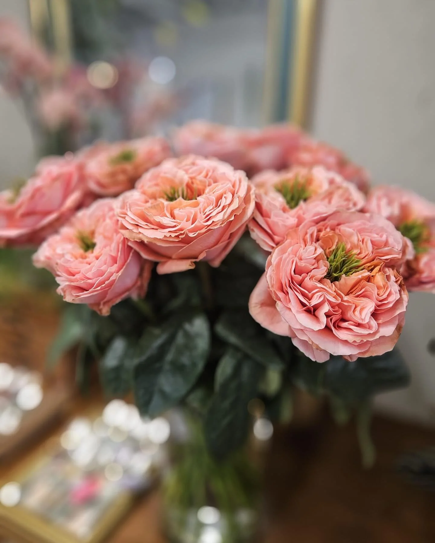 Mit diesen Mandarin Xpression Rosen w&uuml;nschen wir dir eine wunderbare Woche 🤗🧡