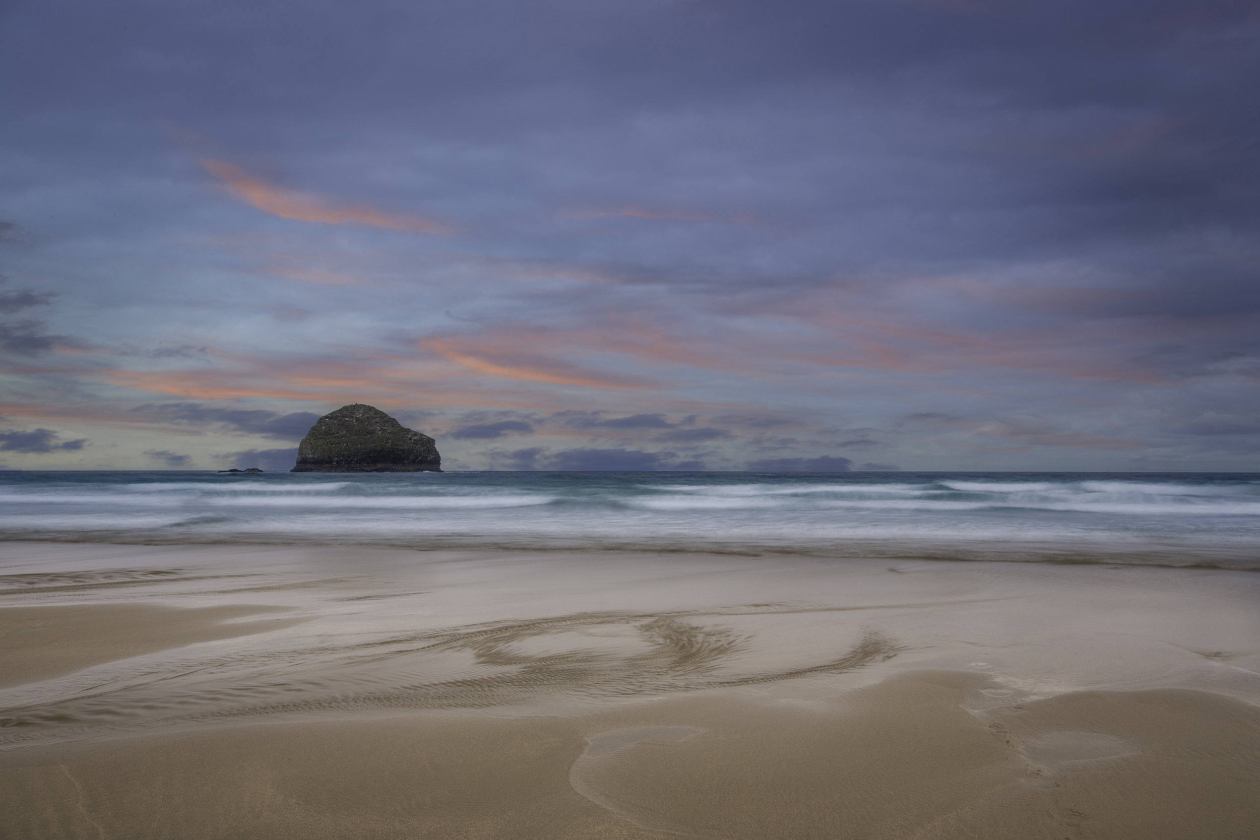 Gull Rock at Trebarwith Strand.jpg