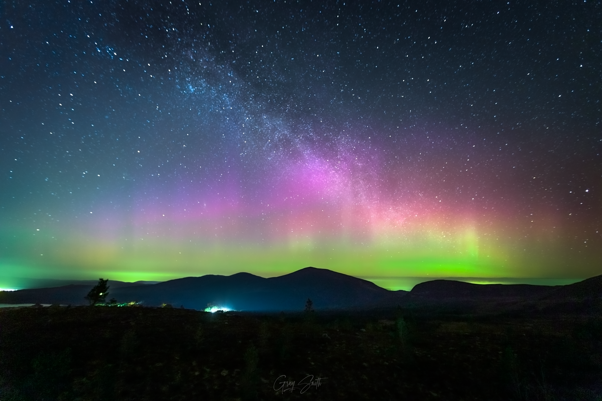 Cairngorm Aurora .png