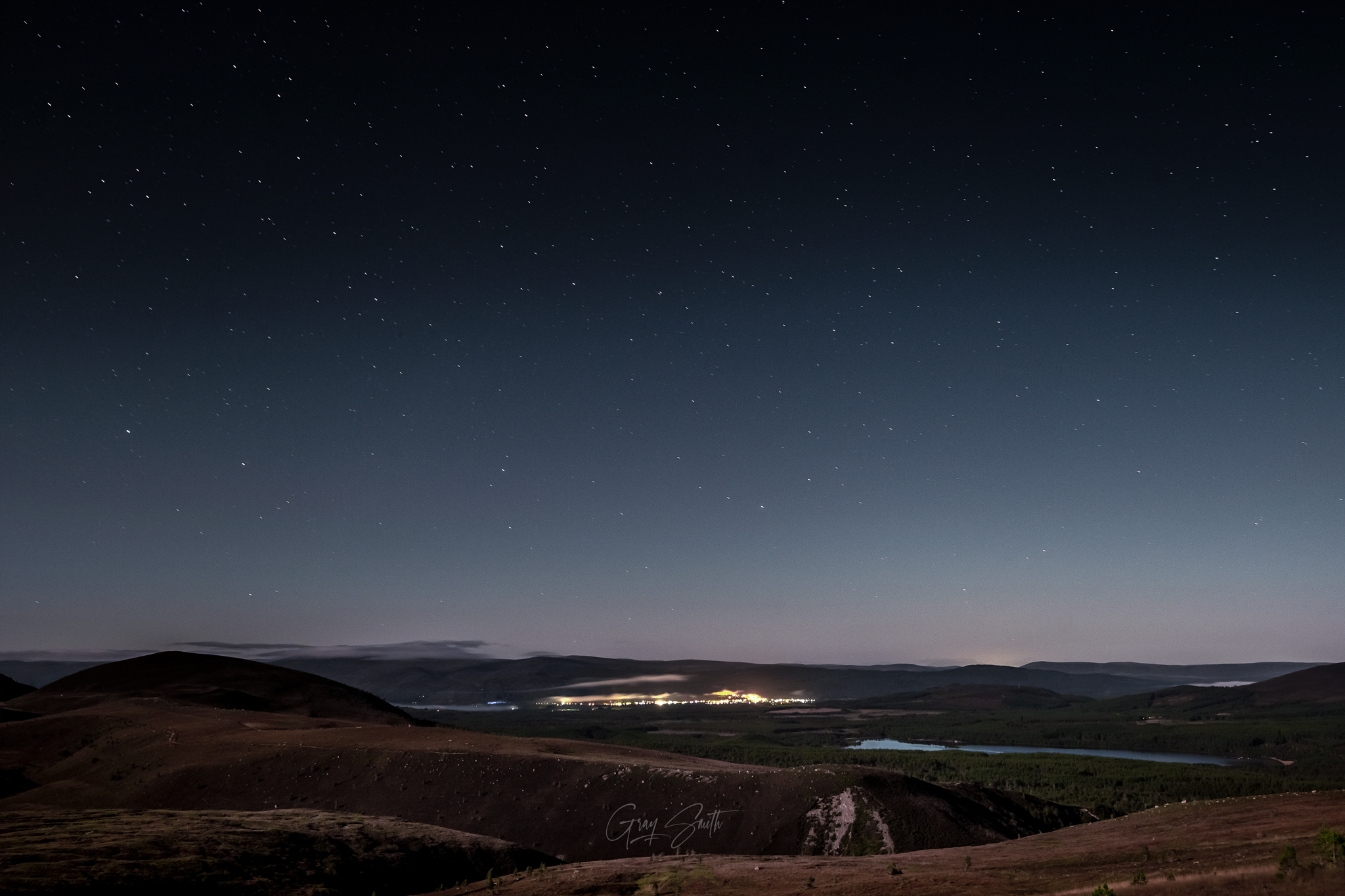 Aviemore From Cairngorm.png