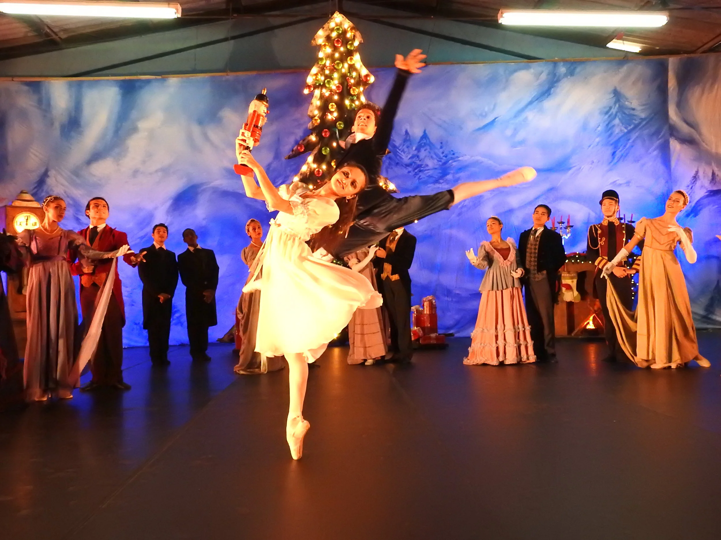 Ballet Nacional del Ecuador - P.I. Tchaikovsky "El Cascanueces" 