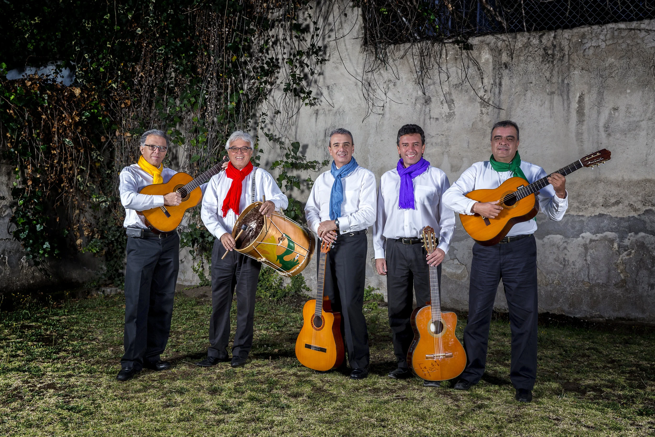 Los del Patio: Paseo musical latinoamericano