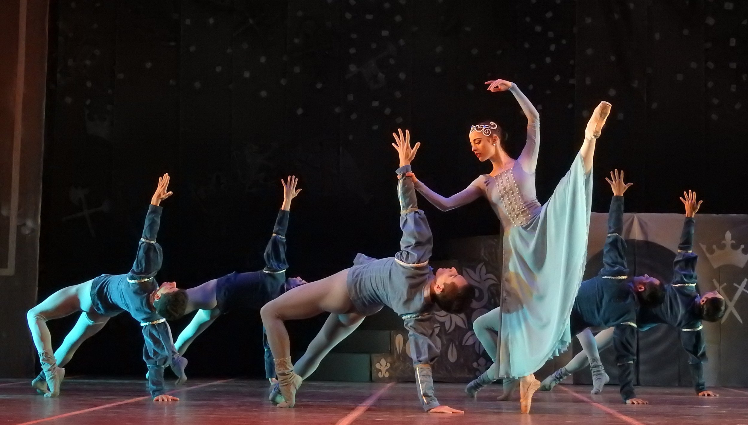 BALLET CARMINA 3.jpg