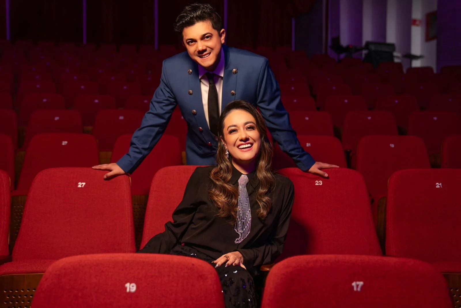      

 
   La Casa de la Música presenta 2026 CON TODA EL ALMA, un espectáculo con Los Antares desde Colombia, las canciones de la Grande del Ecuador siempre presentes en las voces de sus hijos Willie y Paola Tamayo y para bailar hasta el amanecer d