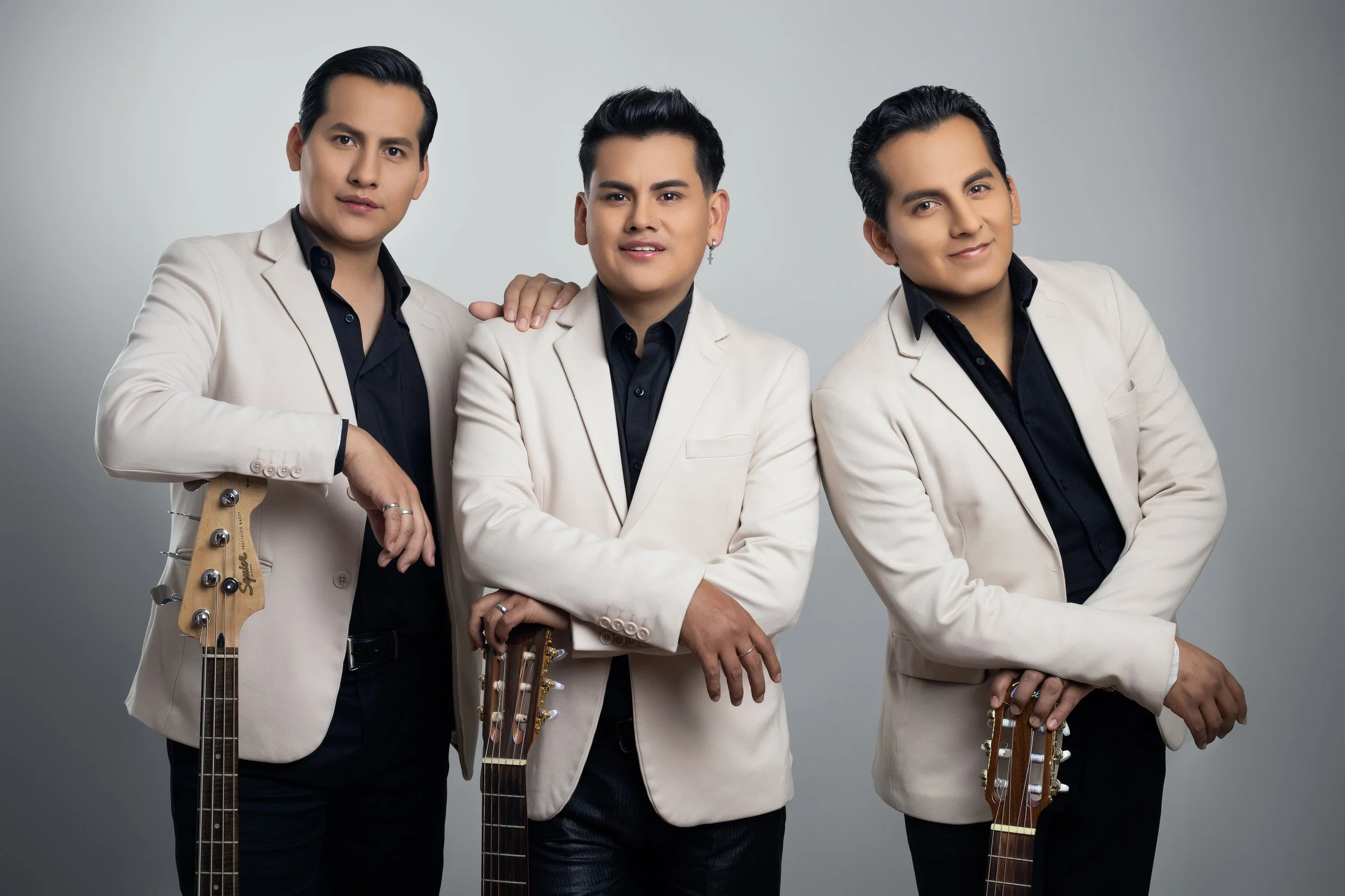 La Casa de la Música presenta al TRÍO ALVARADO en el concierto CANTO Y MEMORIA LATINOAMERICANA A LOS VISCONTI. Revive la esencia del canto romántico latinoamericano, con guitarras, voces y arreglos que nos transportan a aquellas canciones