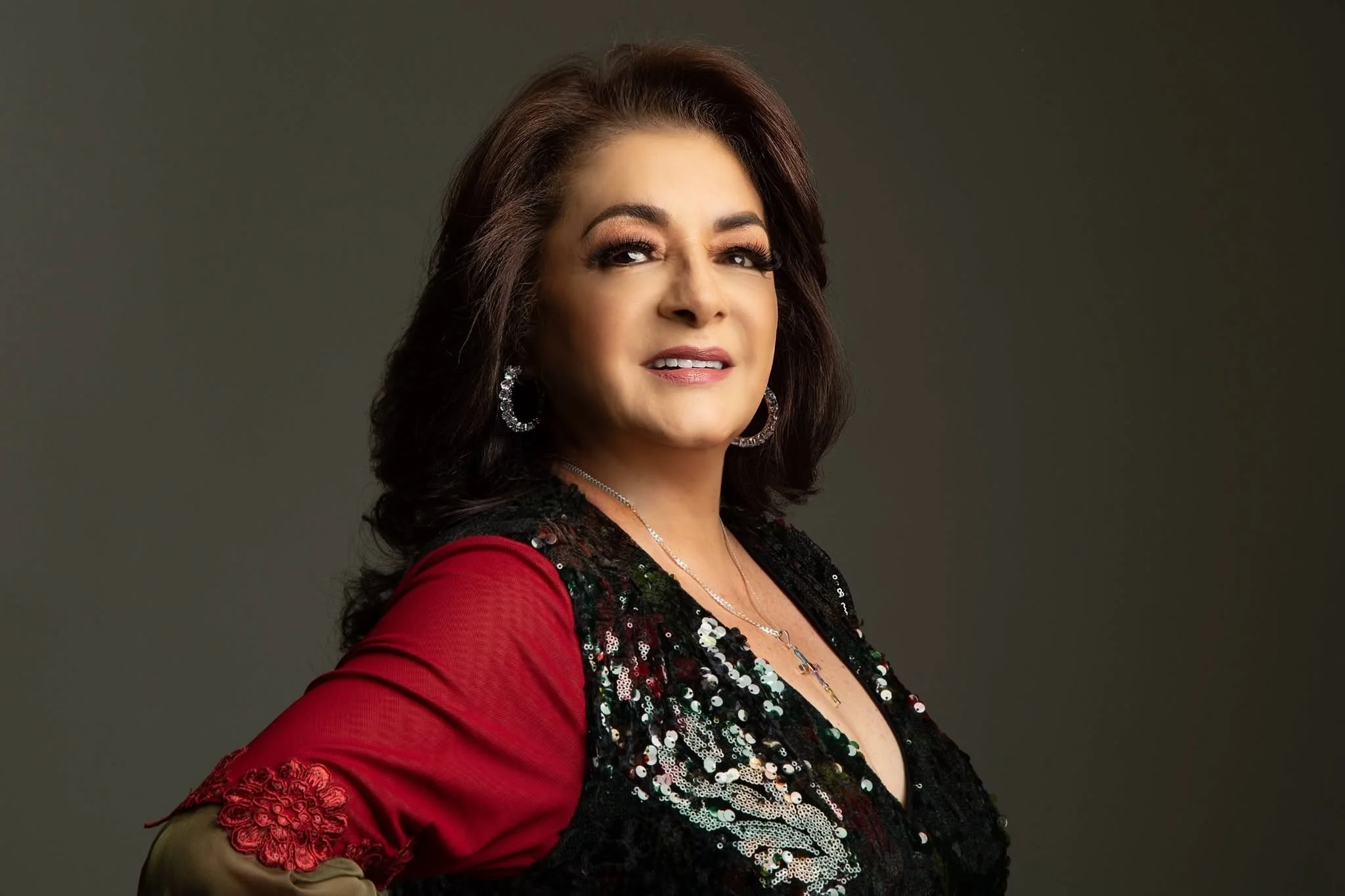 La Casa de la Música, la Orquesta Sinfónica Nacional del Ecuador y WT Shows presentan un inolvidable Homenaje a Paulina Tamayo, en el marco del Día del Pasillo Ecuatoriano. Disfruta de una noche mágica celebrando nuestras raíces con los é