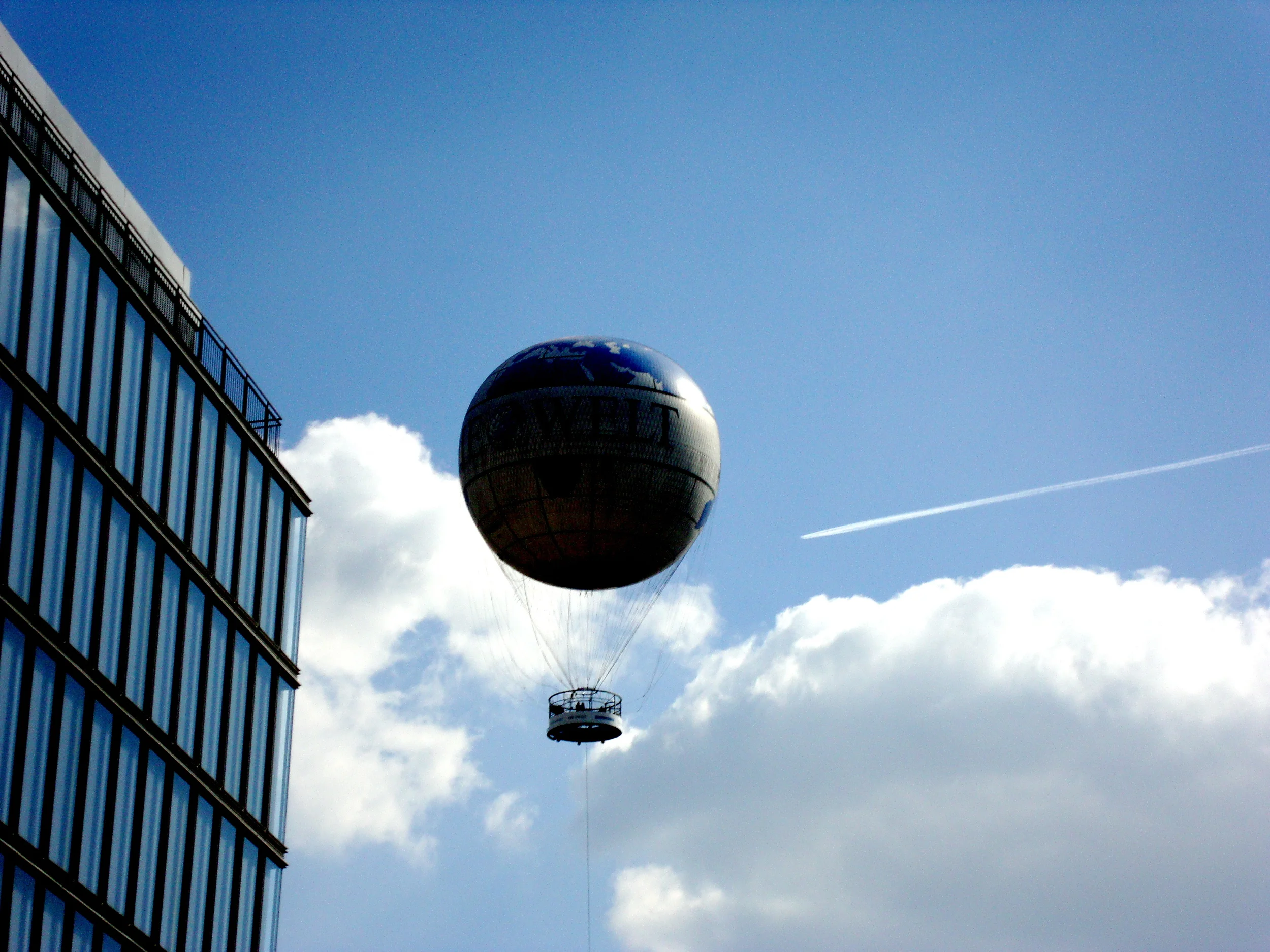 Berlinballoon.JPG
