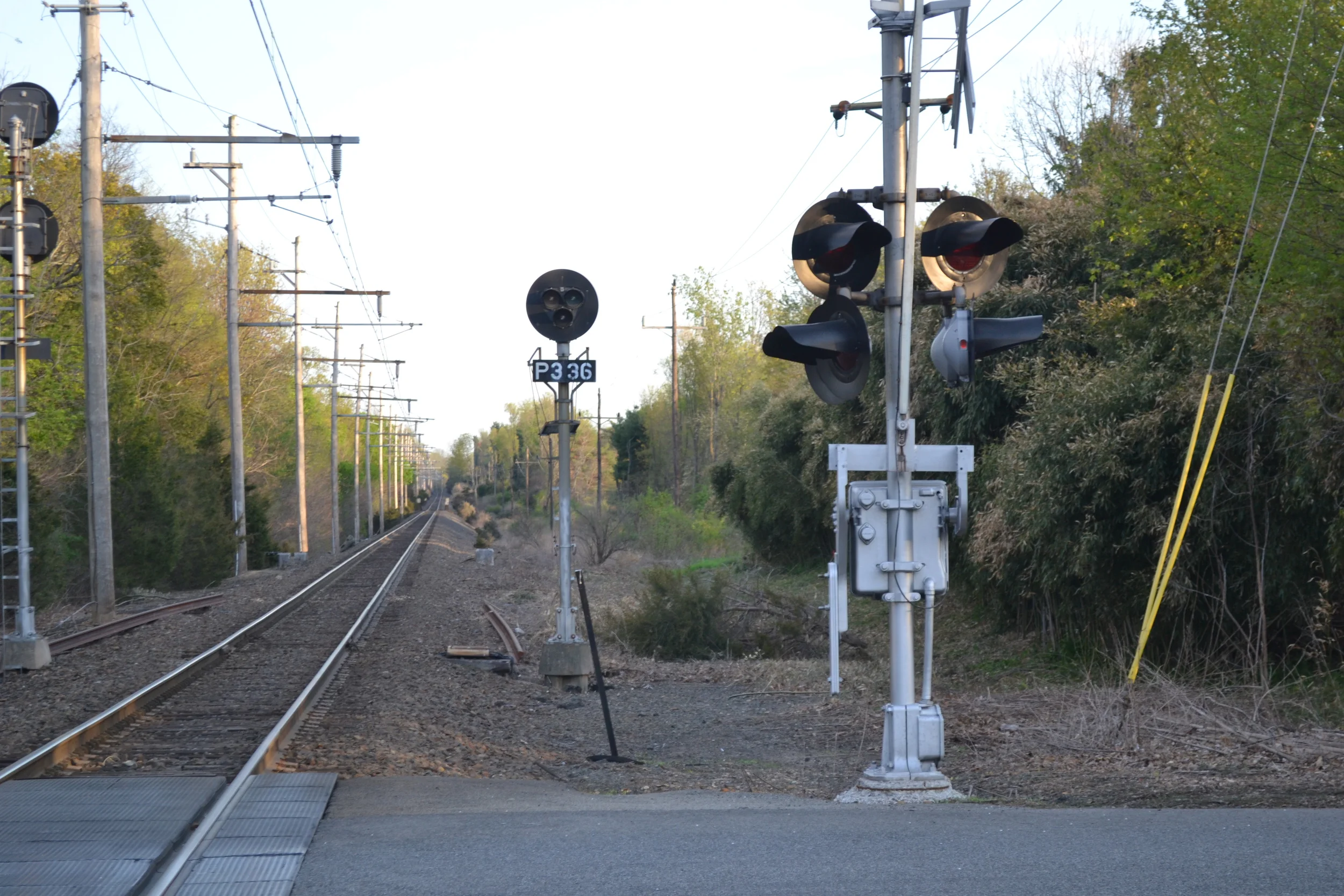 Hudgins3824 - RR Xing Wide.JPG