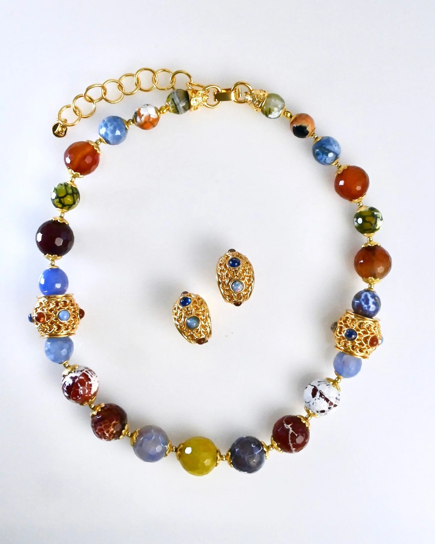 HAPPY LABOR DAY 🎉 SALE ENDS TONIGHT
#HOLIDAYSALE #JEWELRY #NECKLACE #EARRINGS