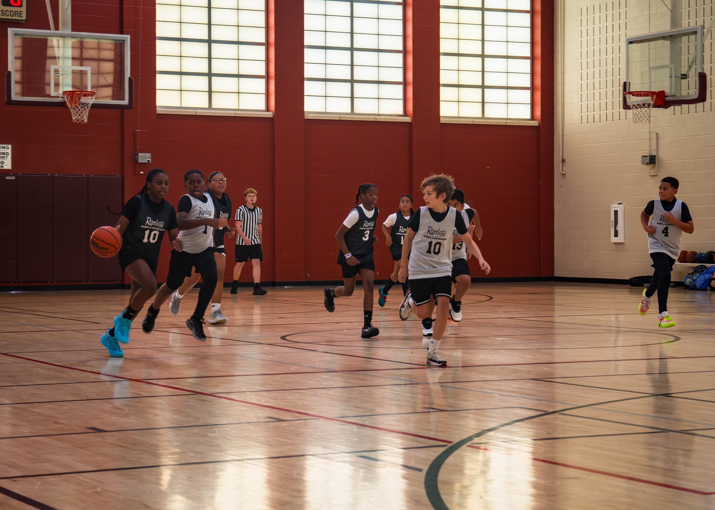 Dream Team VS Reign (girls).jpg