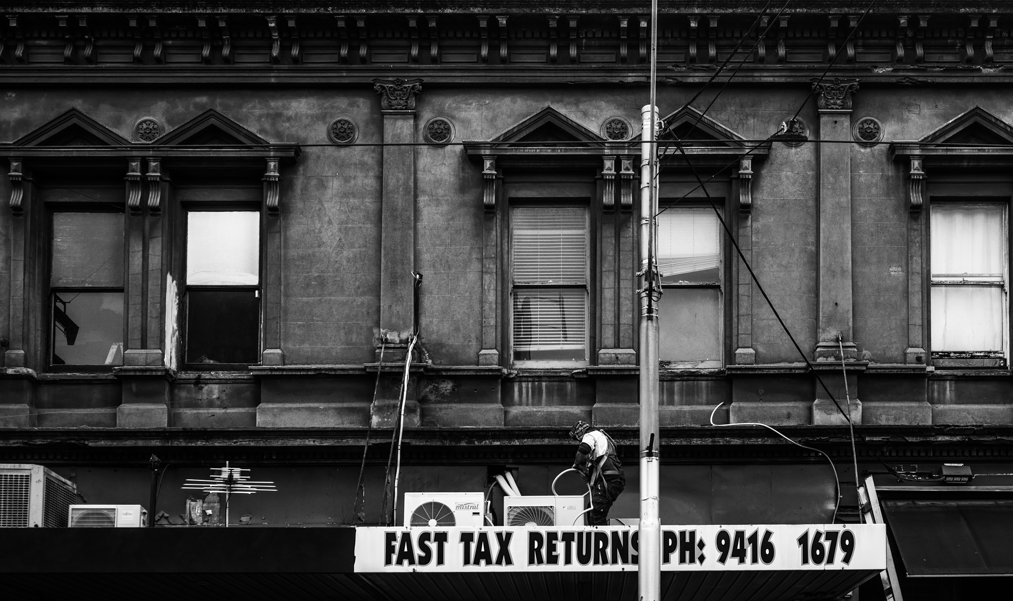 Workmen on Smith Street. Melbourne © Daniel Purvis 2016