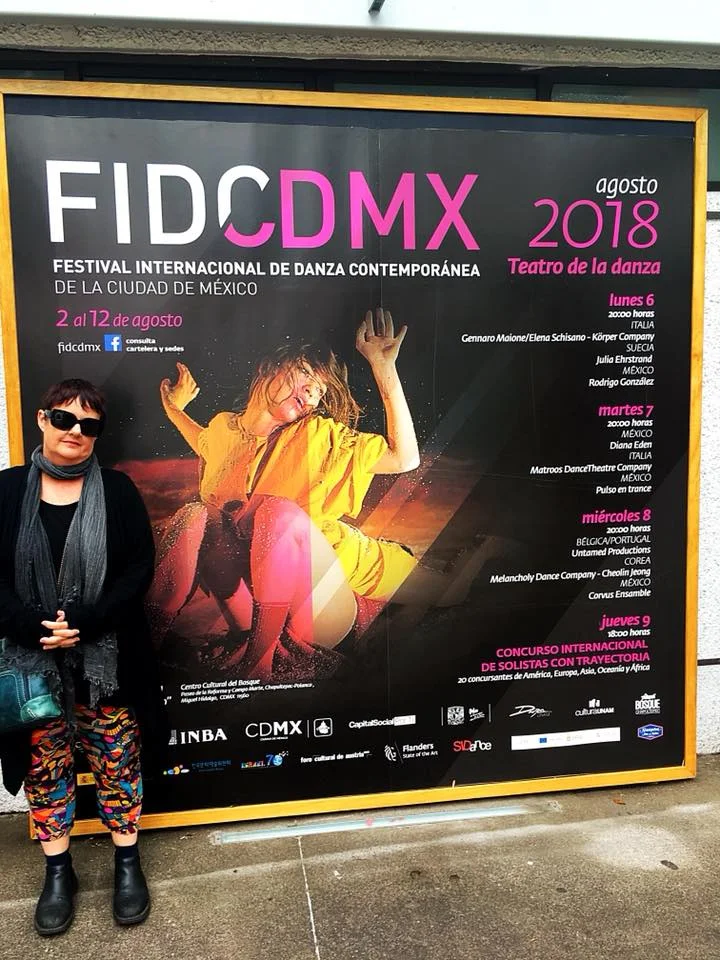Lisa was thrilled to be selected for the finals of the Contest for Mature Soloists as part of the Festival of International Contemporary Dance in Mexico City after her performance in the pre-selections.