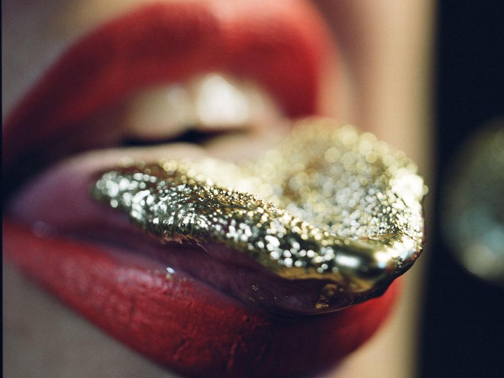 marilyn-minter-gold-tip.jpg