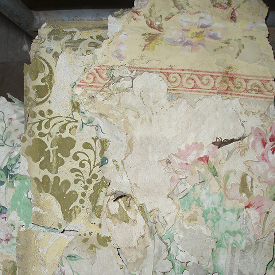 Paper fragments from Gunsgreen House Eyemouth72 .jpg