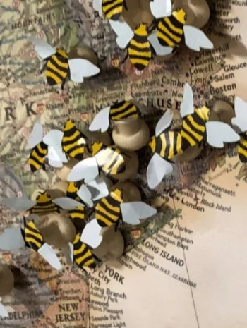 Donna, our Queen Bee hostess with the mostest, made this sweet map of the USA with Bee pushpins for us to each place on our hometowns.