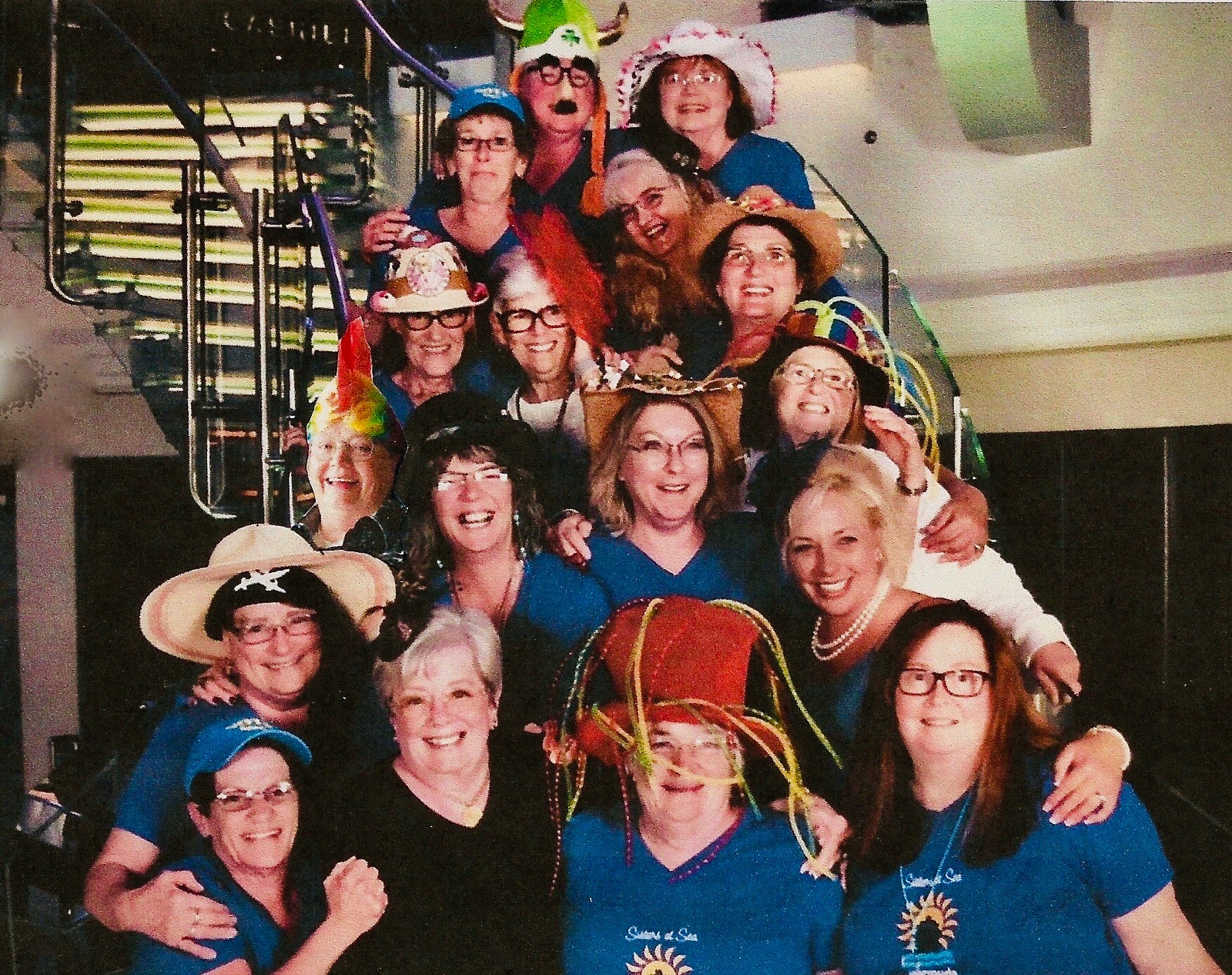 Who sez I missed the group photo? ;-) Thanks Liz!