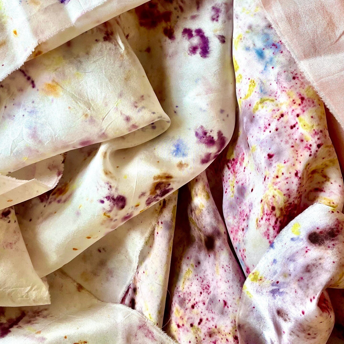 Happy Beltane!
The first day of Summer &amp; I&rsquo;m getting excited about all the flowers to play with!

The patterns from bundle dyeing are always a delightful surprise and imbued with the beauty of the flowers themselves.

I love to work with th