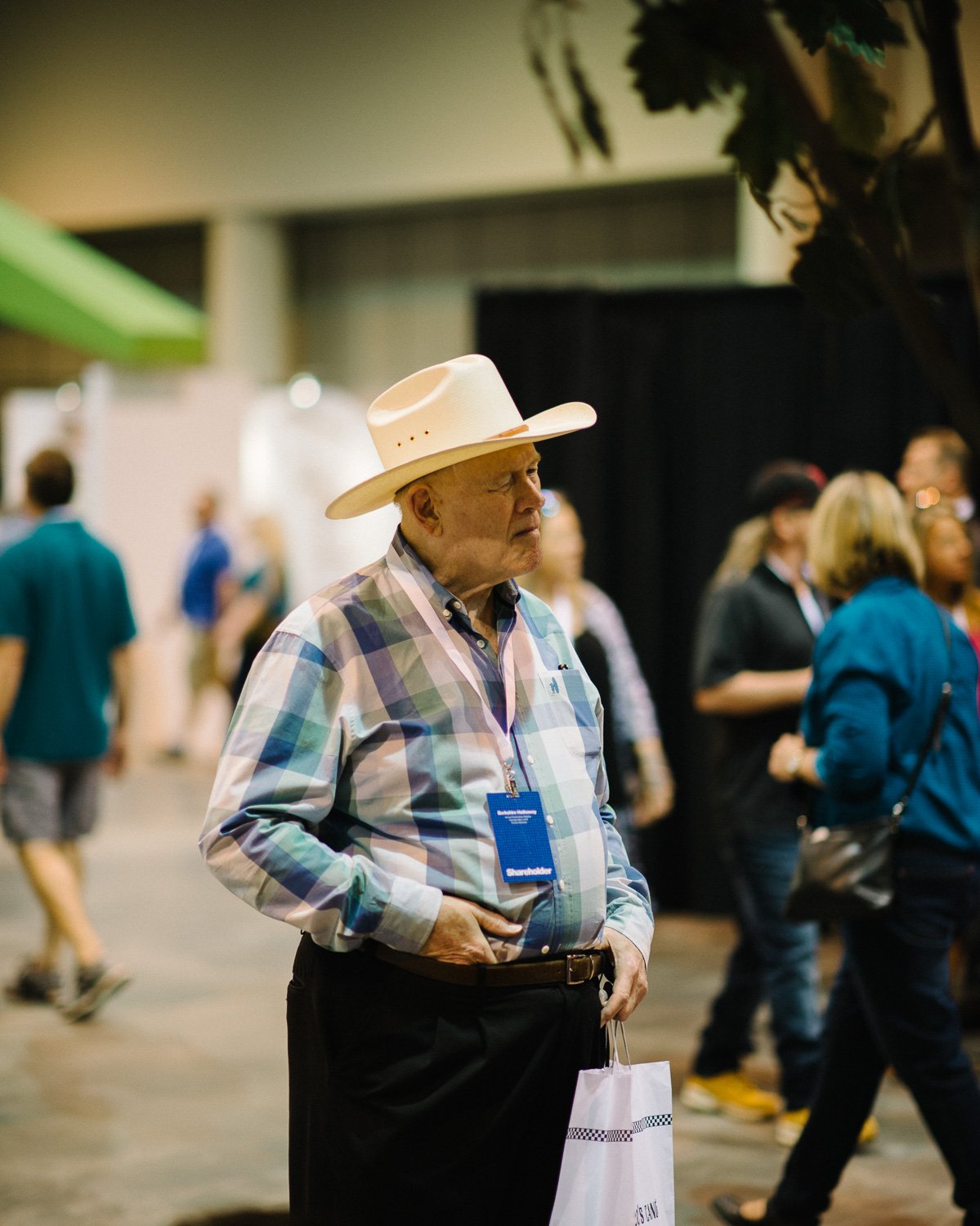  Scene from Berkshire Hathaway’s annual shareholder meeting, Omaha, NE, for The New York Times, 2018 