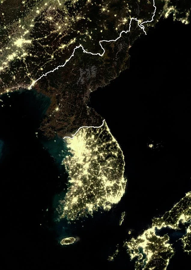 korean-peninsula-at-night-planetobserver.jpg