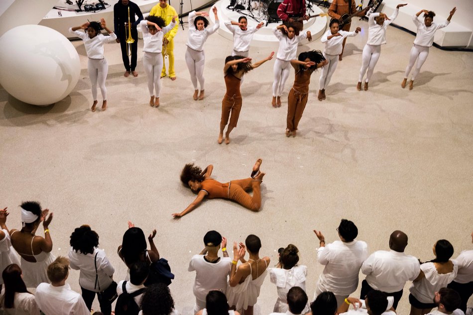 solange-dancing-on-the-floor-of-the-guggenheim-museum.jpg
