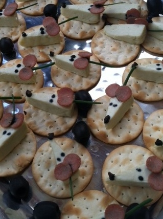 mouses upclose.jpg