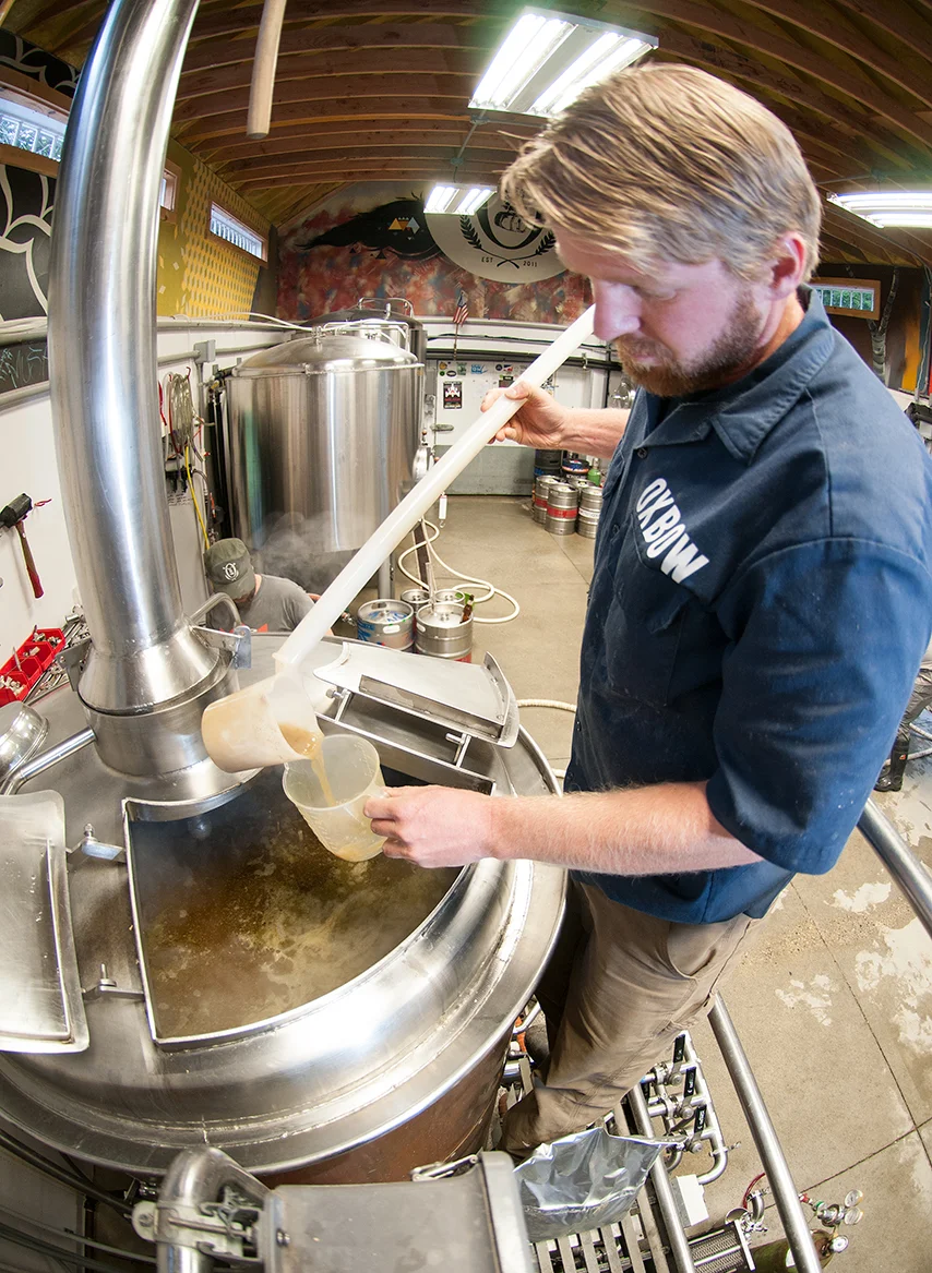 090914_Pouringsamples_AndrewFosterPhoto.jpg