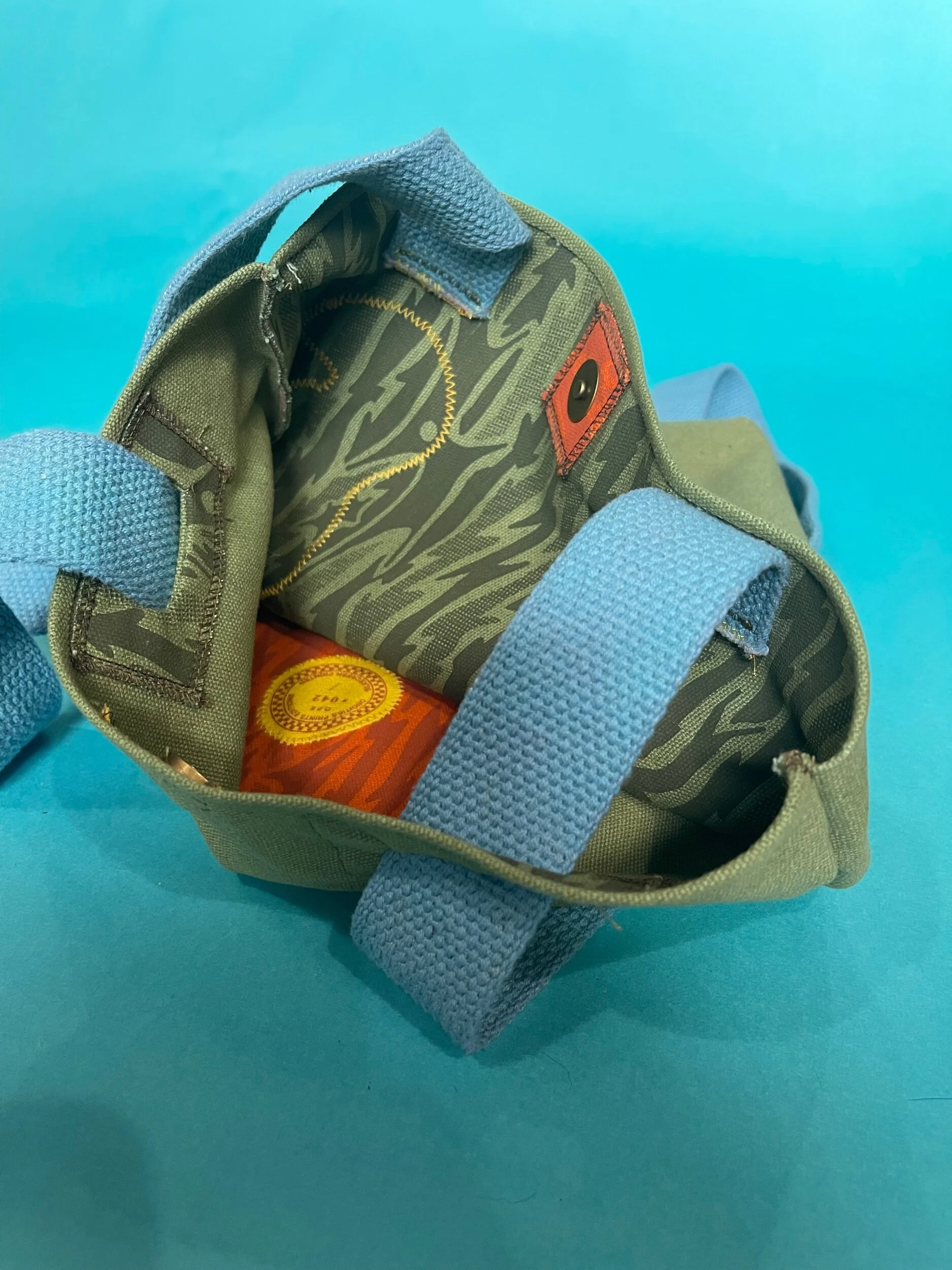 E5BDCF62-AA99-48E9-84D6-F5070854F2C9