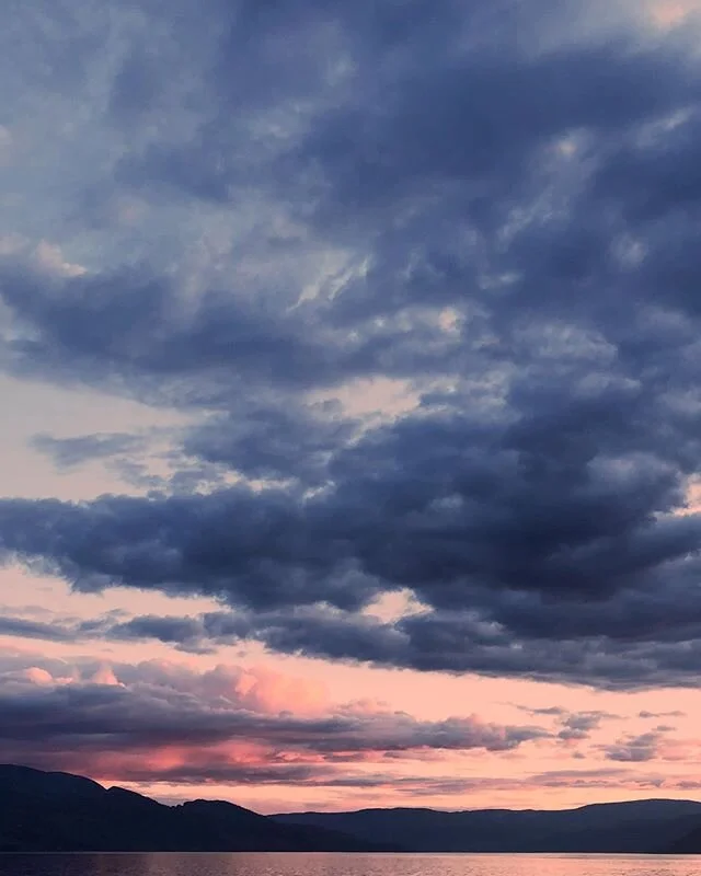 In all the chaos and uncertainty we&rsquo;re experiencing right now, the world still spins, the moon still rises, and the sun still beautifully sets. If you feel like it, tell me how you&rsquo;re doing...How are you?