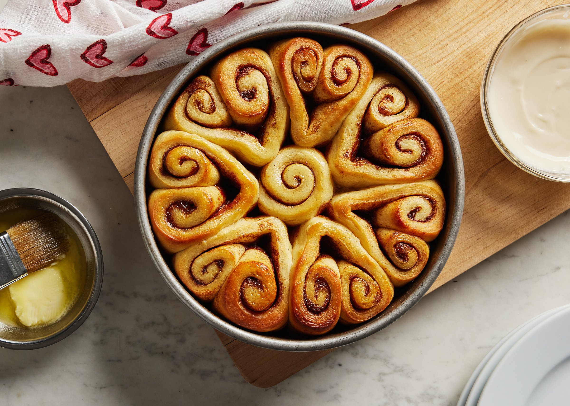 CulinaryStills_ValentinesDay_CinnamonRoll_0064.jpg