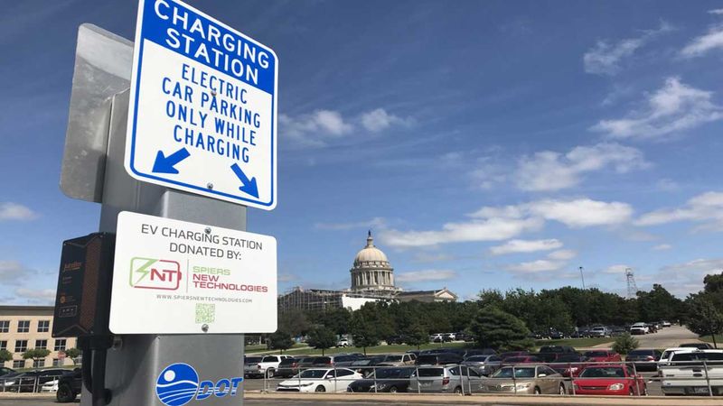 EV Charger at the Capitol.jpg
