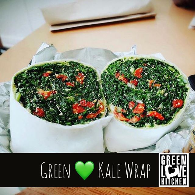 Happy Monday Green Love family. Thank you for supporting us 🙌Have a great week and don&rsquo;t forget to pick up Green 💚 for lunch today 🥙 . What&rsquo;s your favorite wrap or meal? #greenlovekitchen #superfoods #raw #electricfoods #vegan