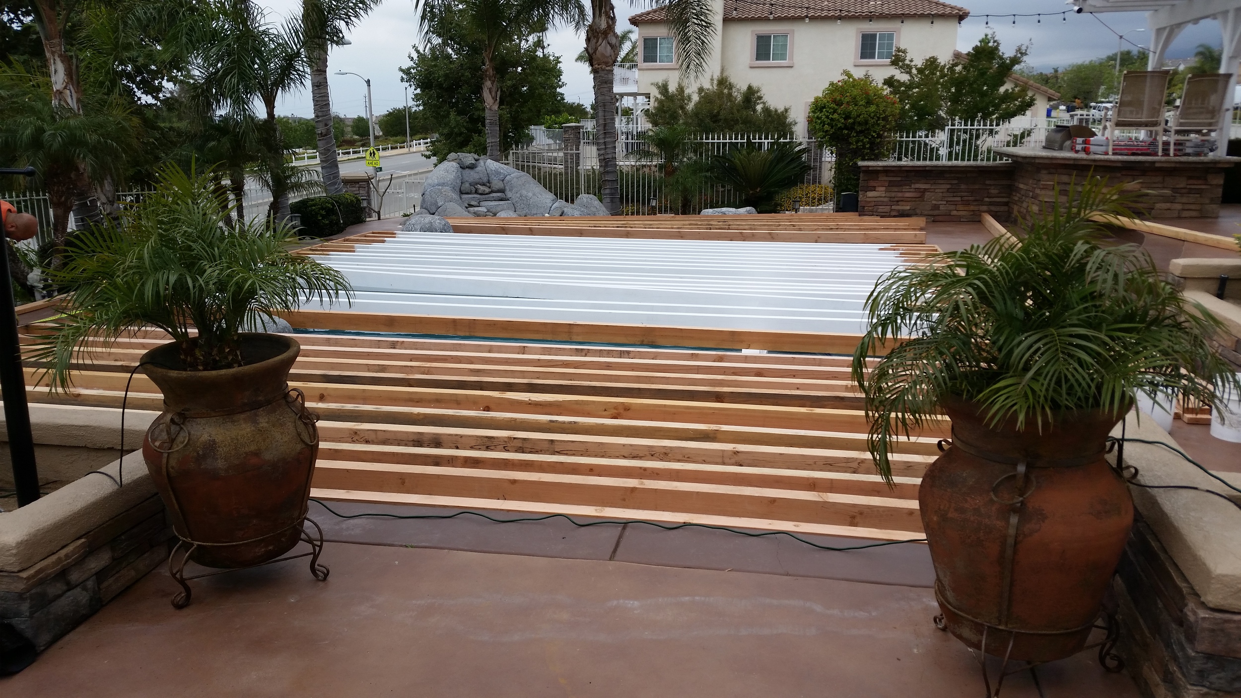 poolcover_construction1