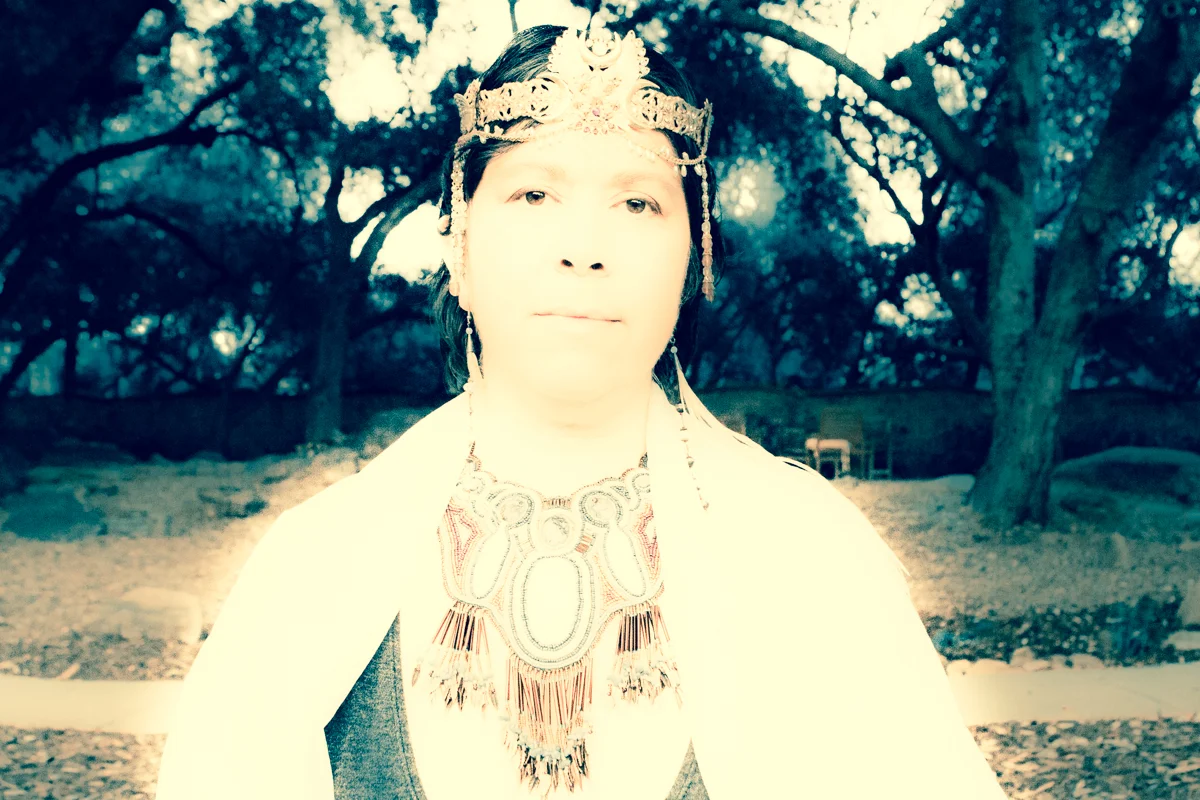 Ylara-7914.jpg