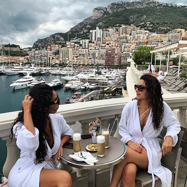 Ahh such an amazing time at the @thermesmarinsmc spa inside the 
@hotelhermitagemc where we stayed during our trip to #Monaco ! 
What&rsquo;s better than a #SpaDay 🧖🏻&zwj;♀️💆🏻&zwj;♀️ after a night of partying at @medusa_cannes ?! 💃🏻We utilized 