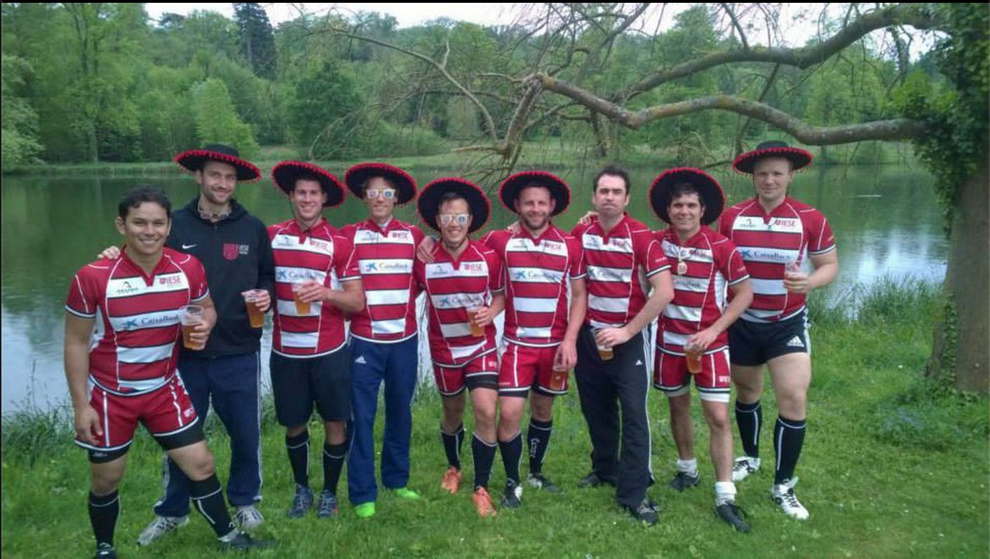 #38. IESE team + hats = awesome photo op! (via iesemba )