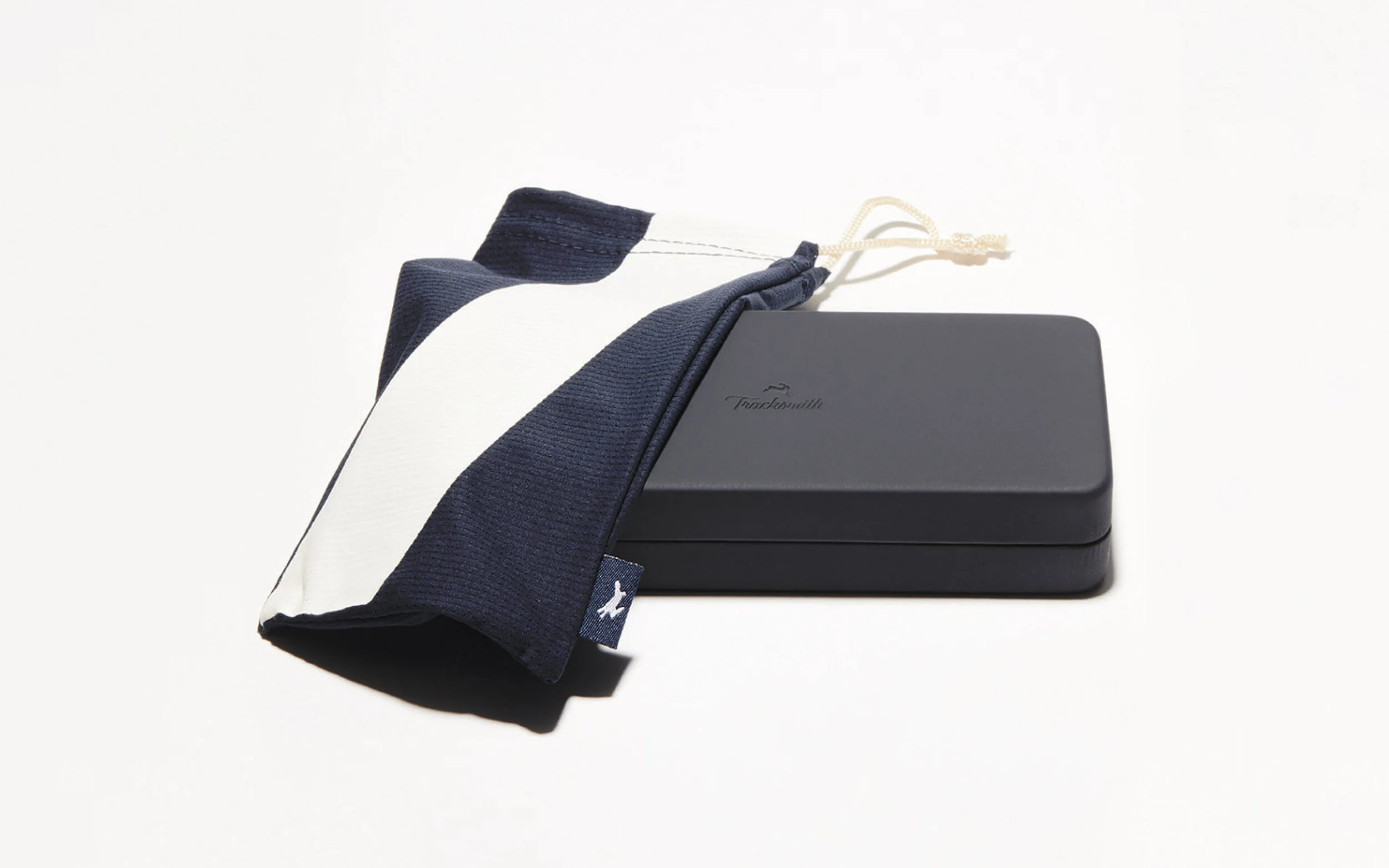 AO-Portfolio-v1725.jpg