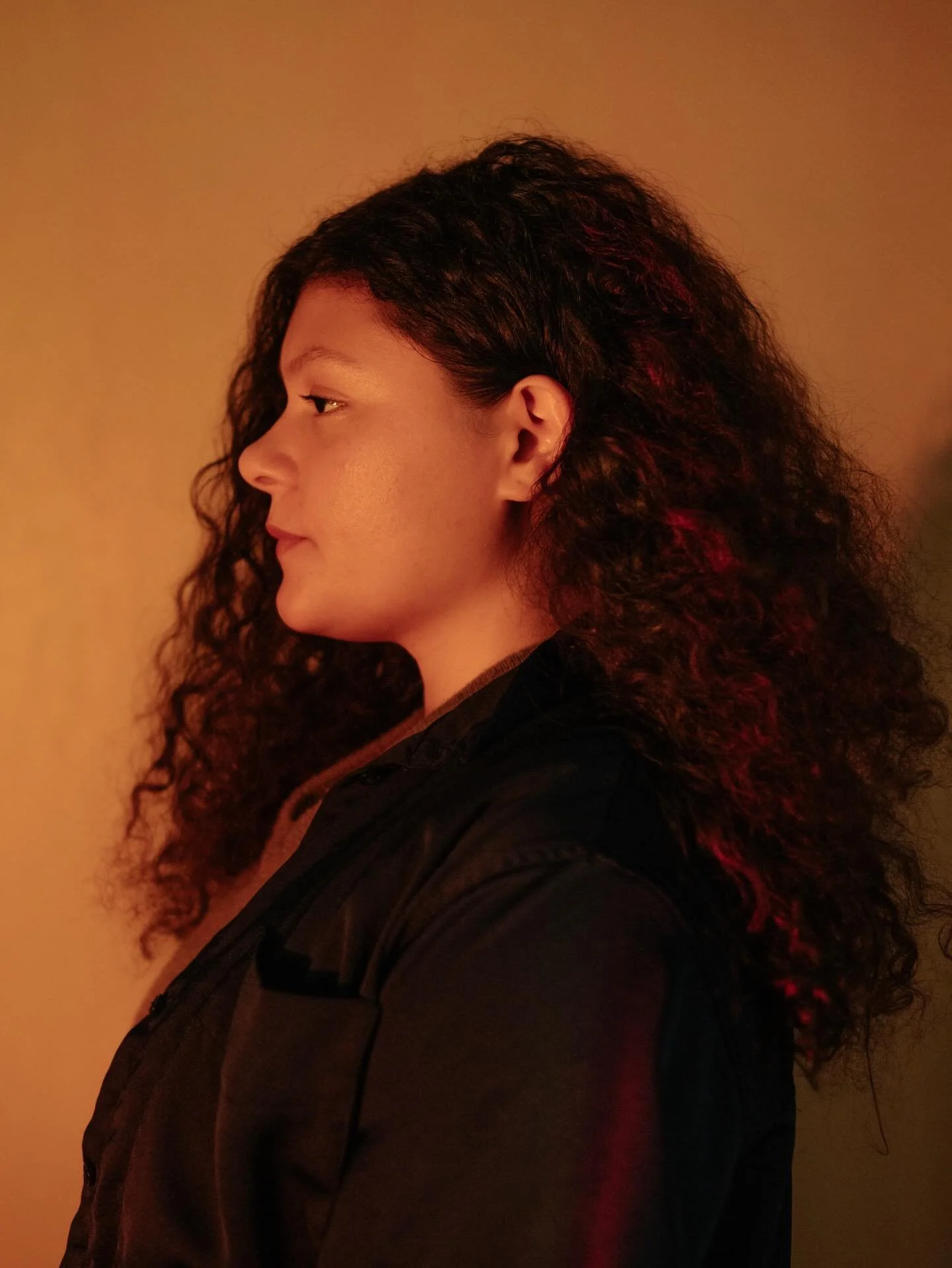 A single light source and the subject is a human ✨ can&rsquo;t wait for the film back from this one. Not sure if it&rsquo;ll even turn out but there&rsquo;s magic in things not being documented constantly too