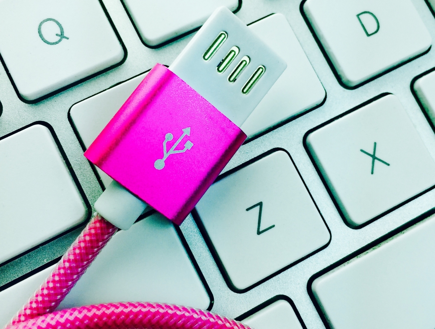 Pink USB with Keyboard large.jpg