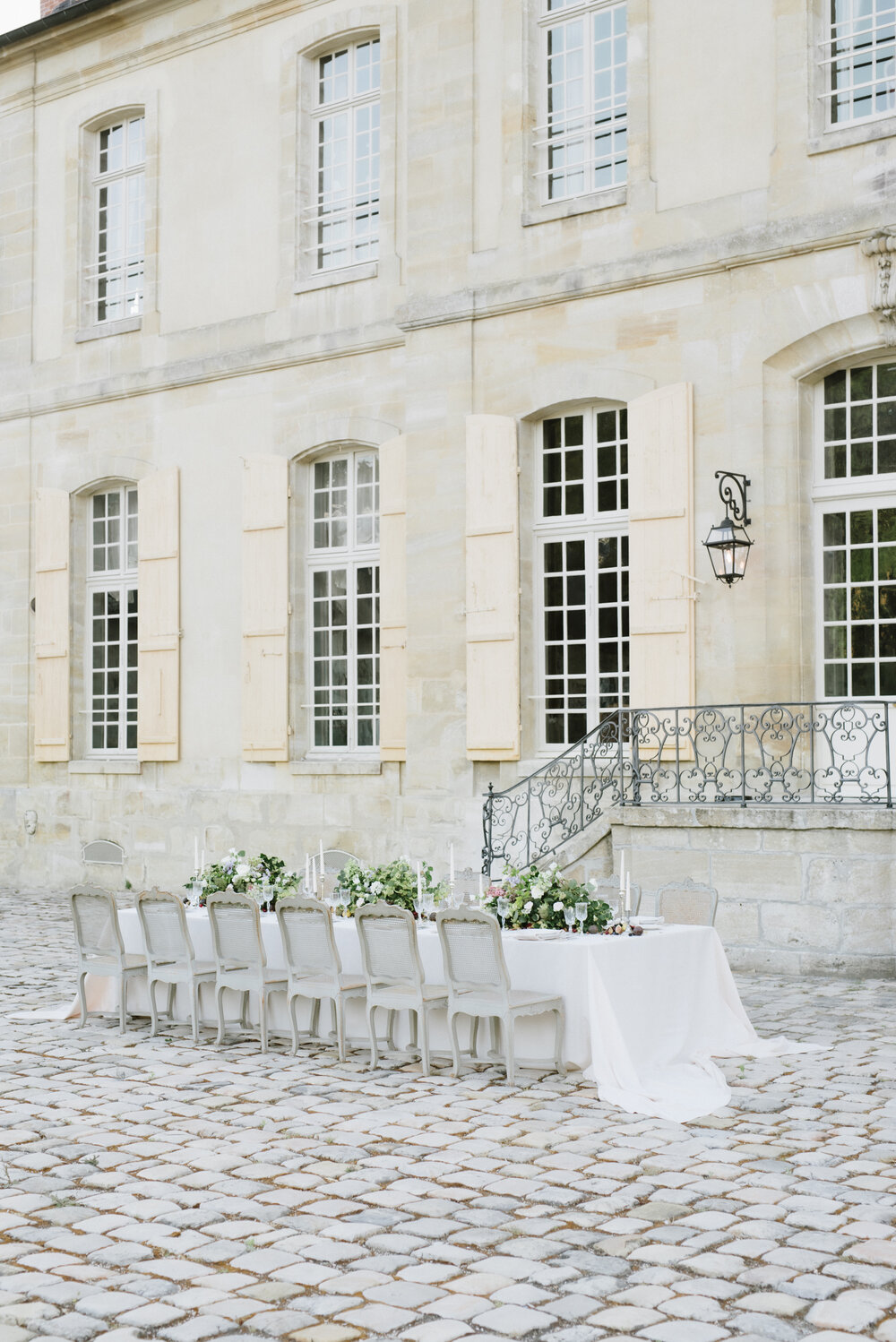 CHATEAU DE VILLETTE LUXURY WEDDING-71.jpg