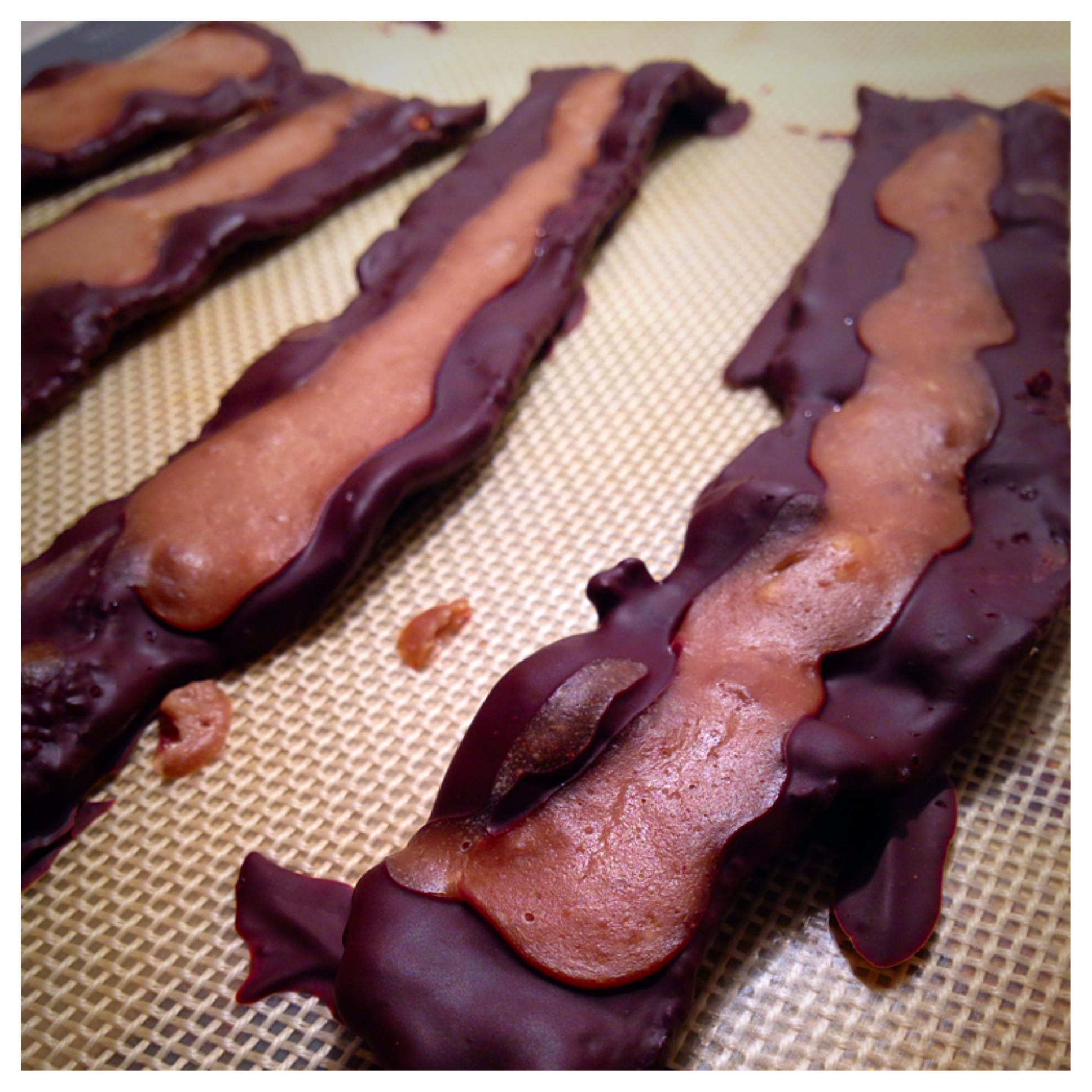 The same bacon topped with a peanut butter-banana sauce. To make the sauce I just whisked together some mashed banana, peanut butter and a splash of almond milk. 