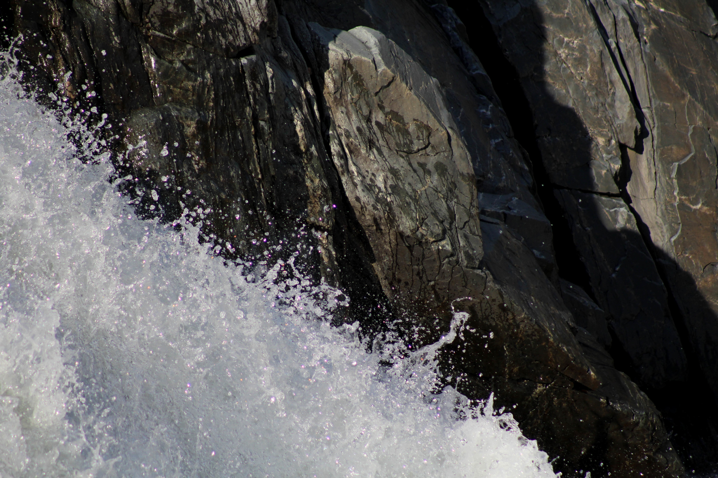You can get all up close and personal with the falls, especially if you remember your zoom lens.