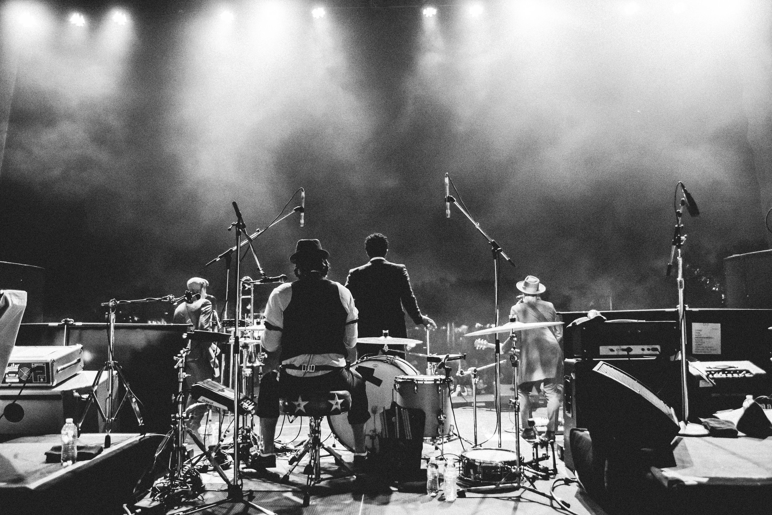 VintageTrouble_Voodoo17_JordanHefler-8968.jpg
