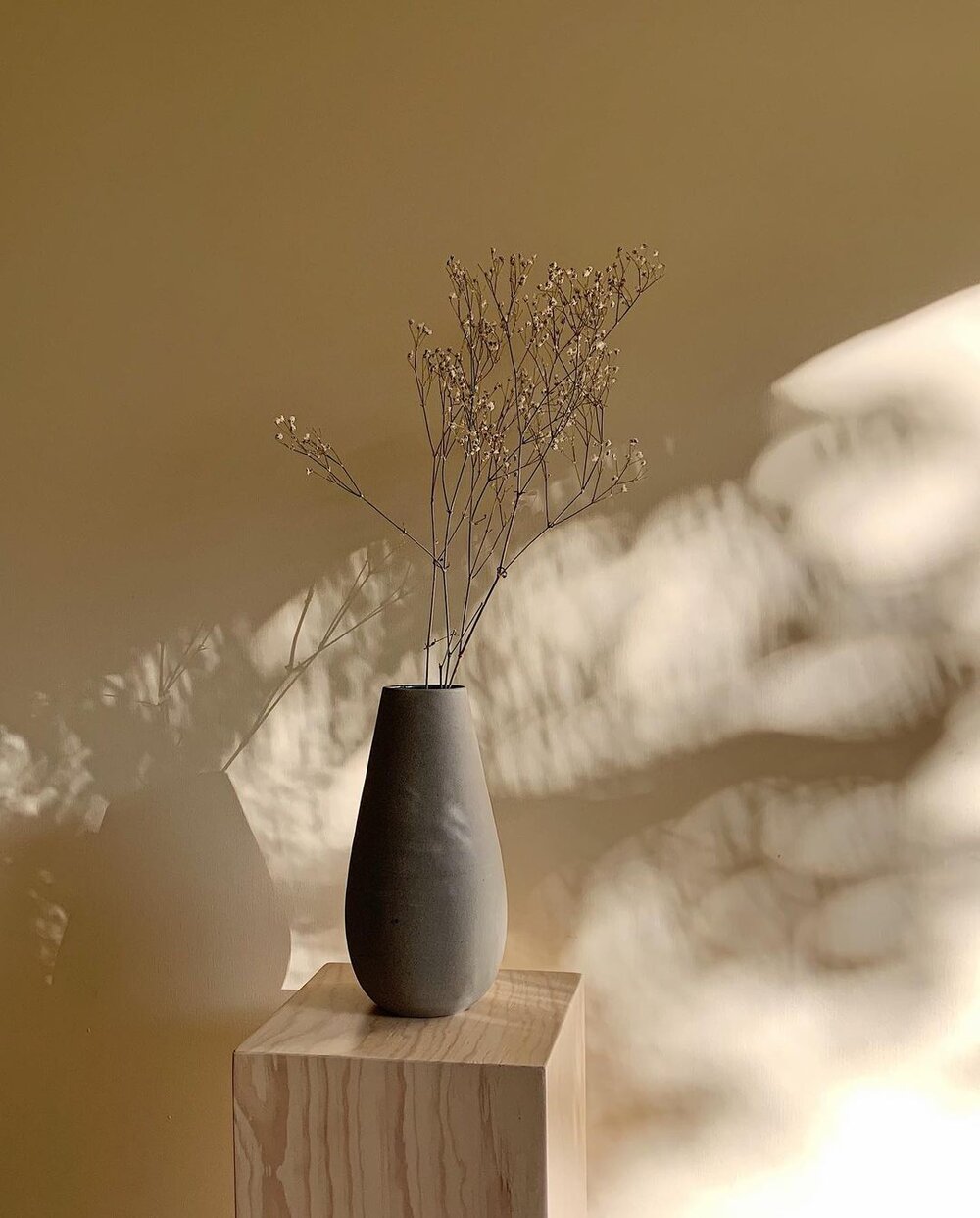 Sustainably Chic | Sustainable Fashion & Lifestyle Blog | Sustainable Home Goods from Obakki | Sustainable Vase.jpg