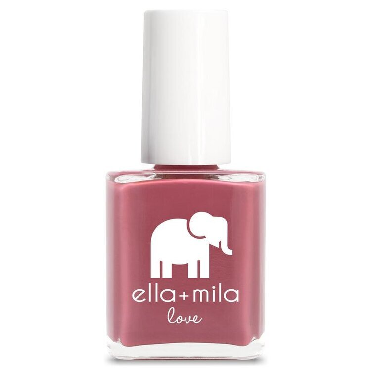 Sustainably Chic | Sustainable Fashion & Beauty Blog | The Best Sustainable, Non-Toxic, Natural & Eco-Friendly Nail Polish | Ella + Mila.jpg