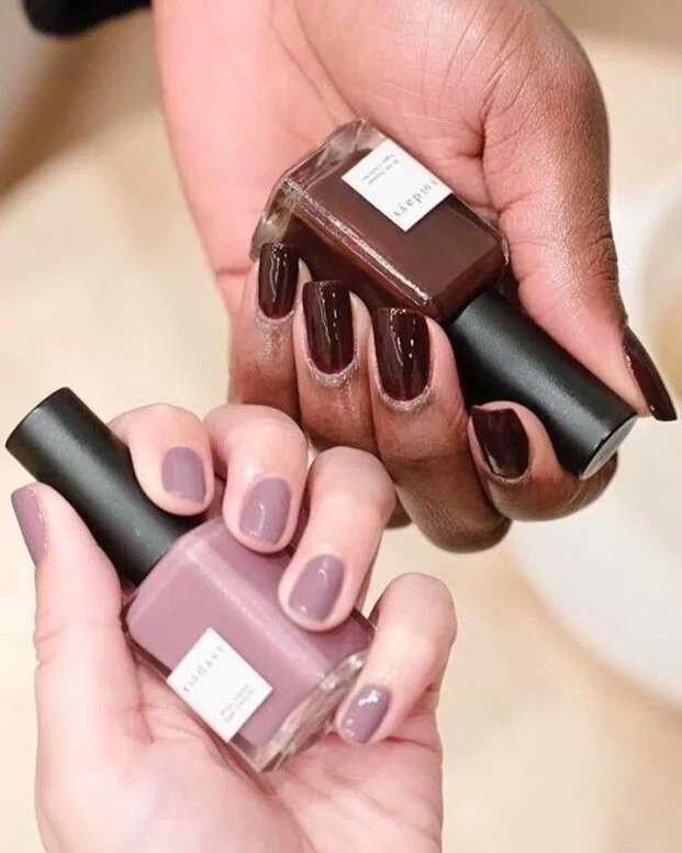 The 7 Best Natural and Non-Toxic Nail Polishes in 2025