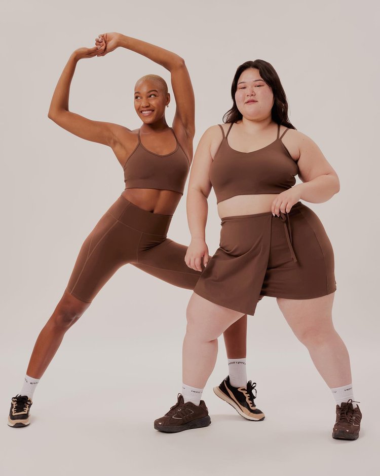 Meet Girlfriend Collective: A Size-Inclusive Brand Turning Plastic Bottles  into Chic Activewear